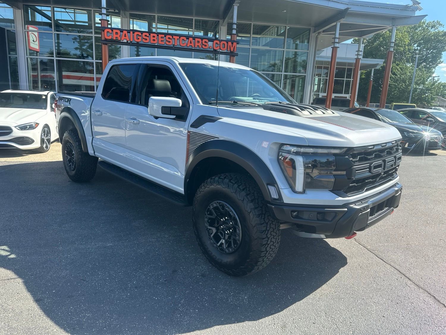 Used 2025 Ford F150 Raptor w/ Equipment Group 803A Raptor R AWD/4WD image 2