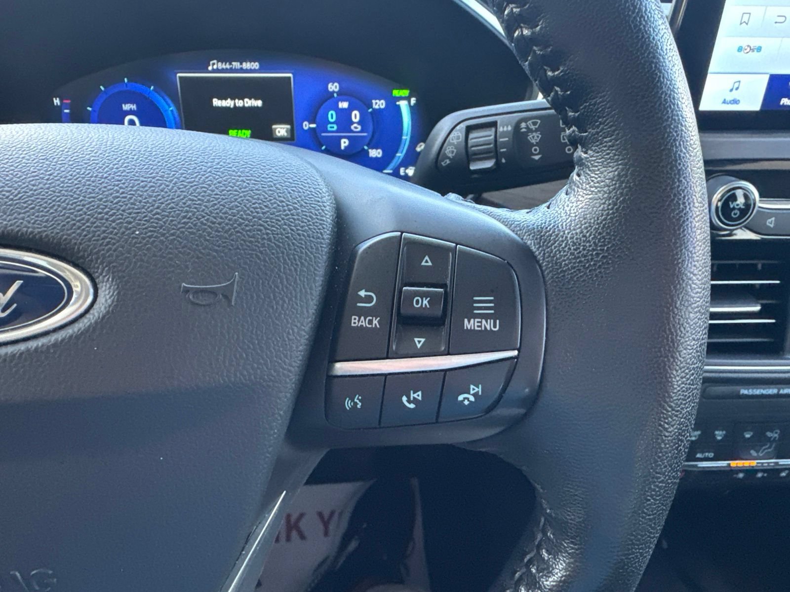 Certified 2020 Ford Escape Titanium AWD/4WD image 25