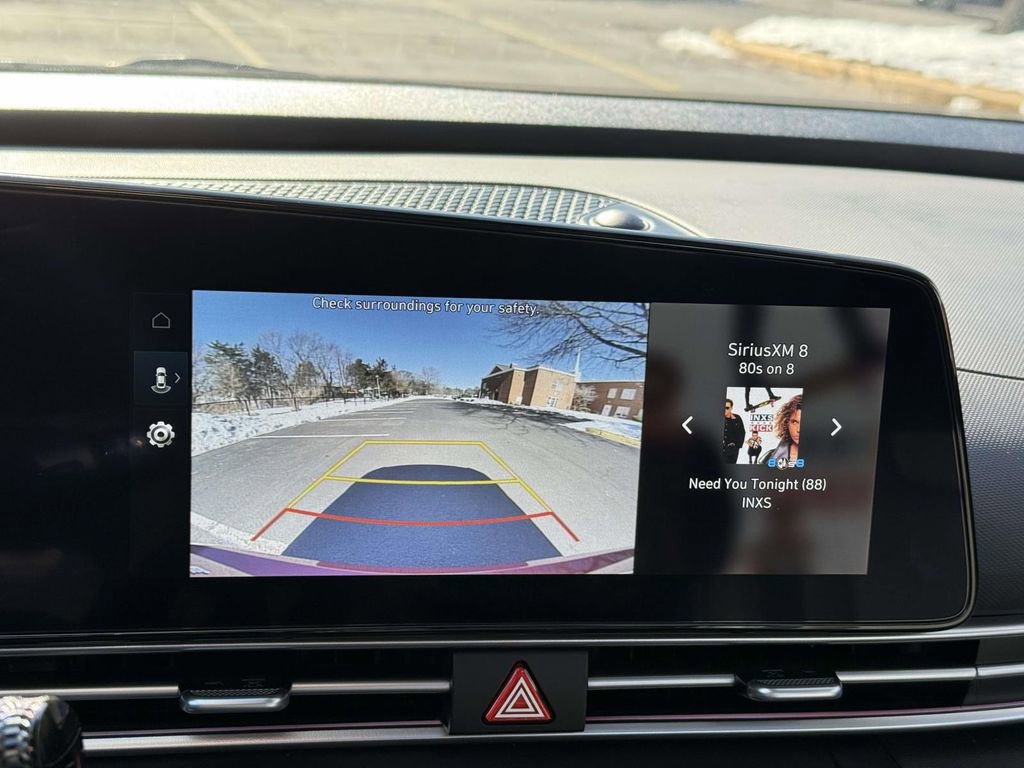 Used 2025 Hyundai Elantra Limited image 11