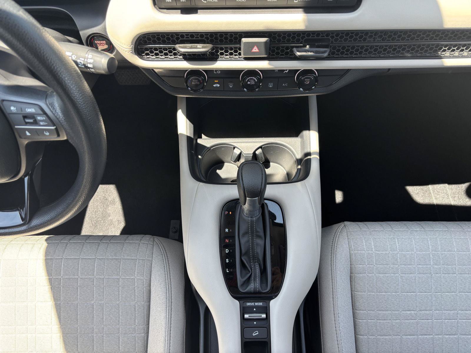 Used 2024 Honda HR-V LX image 12