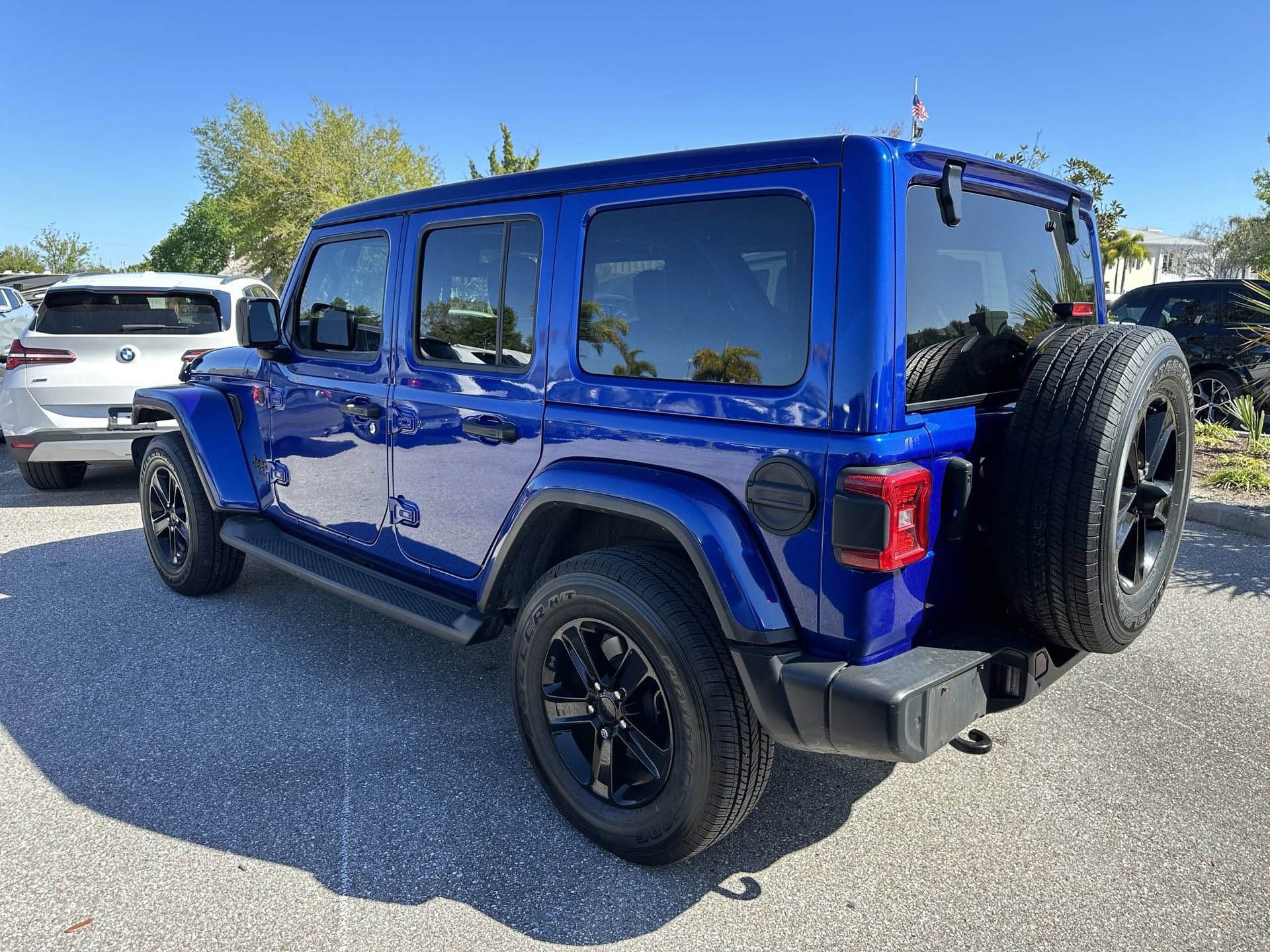 Used 2020 Jeep Wrangler Unlimited Sahara image 6