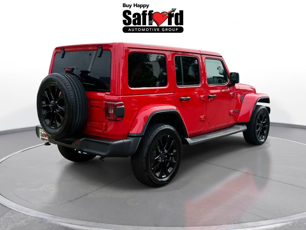Used 2025 Jeep Wrangler Unlimited Sahara AWD/4WD image 9