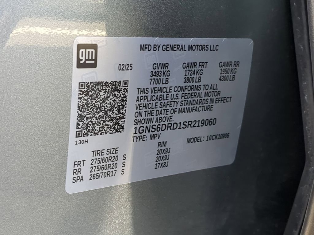 Used 2025 Chevrolet Suburban Z71 image 35