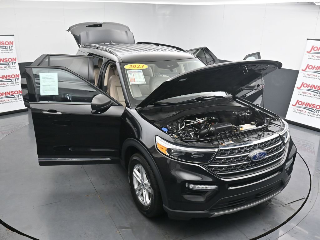 Used 2023 Ford Explorer XLT w/ Equipment Group 202A image 42