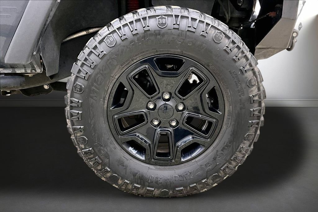 Used 2017 Jeep Wrangler Unlimited Willys image 30