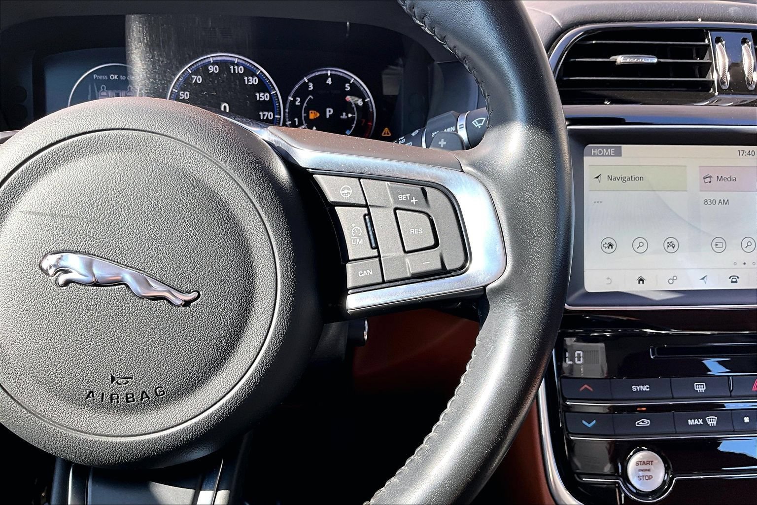 Used 2018 Jaguar XE Portfolio RWD image 19