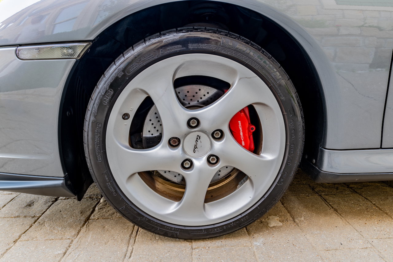 Used 2001 Porsche 911 Turbo AWD/4WD image 27