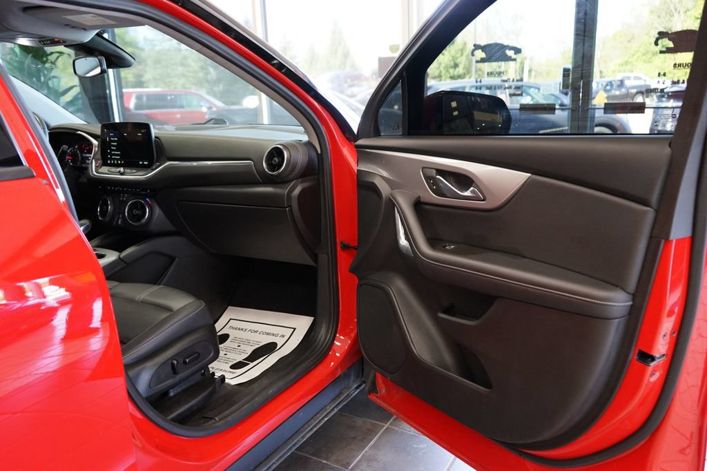 Used 2023 Chevrolet Blazer LT AWD/4WD image 37