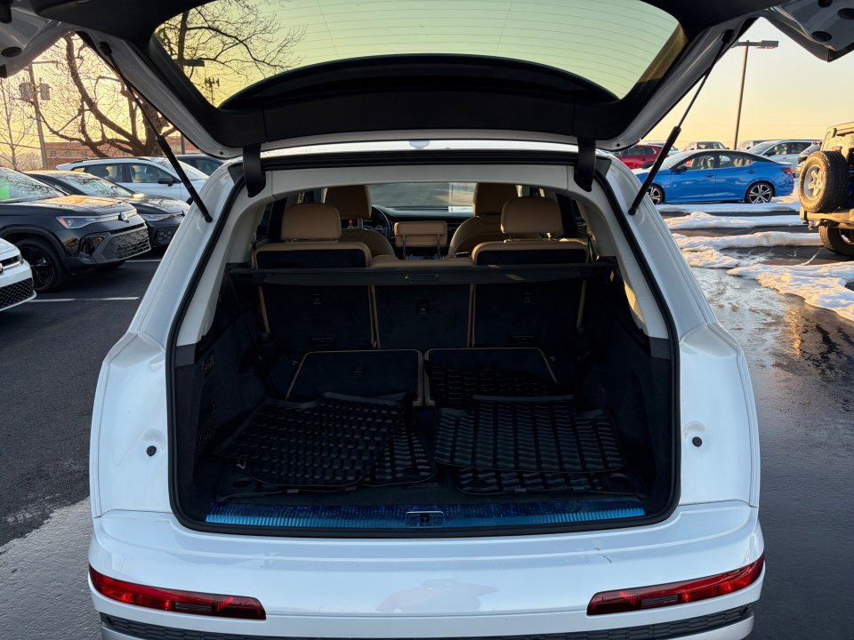 Certified 2025 Audi Q7 3.0T Premium Plus w/ Premium Plus Package image 15