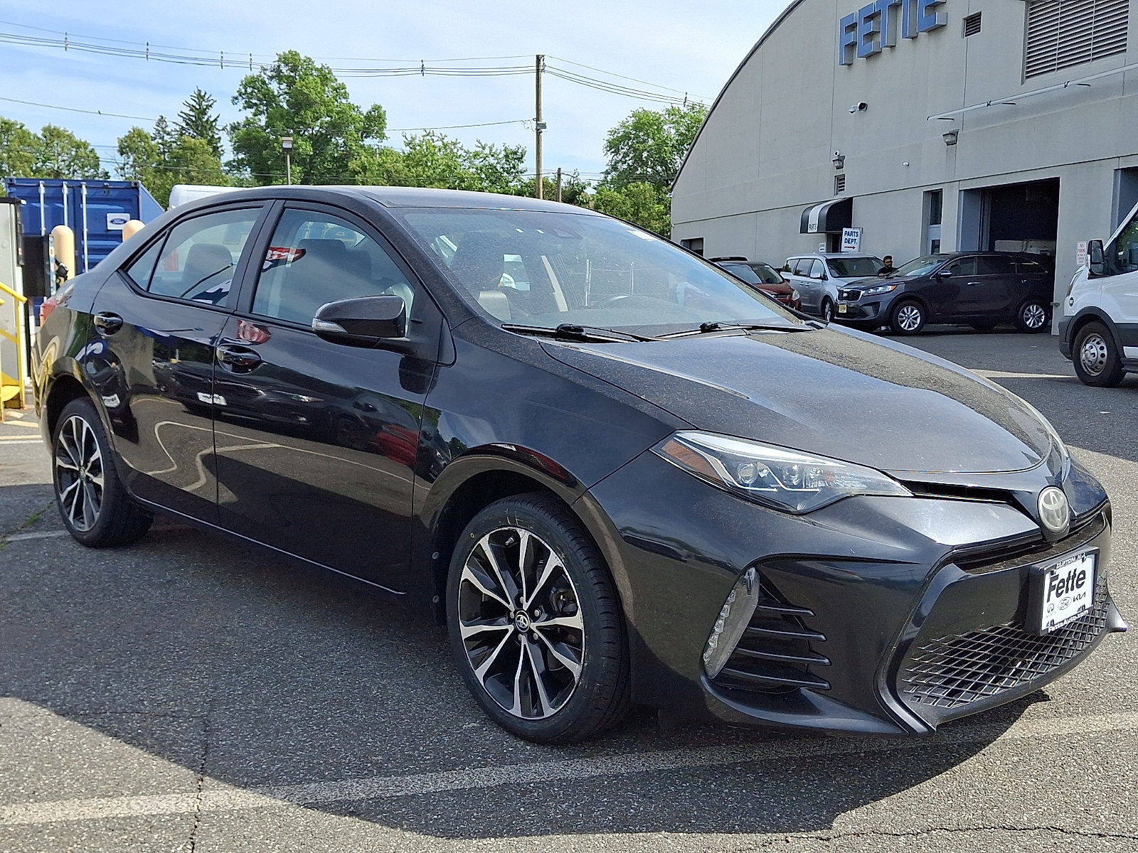 Used 2018 Toyota Corolla SE FWD image 3