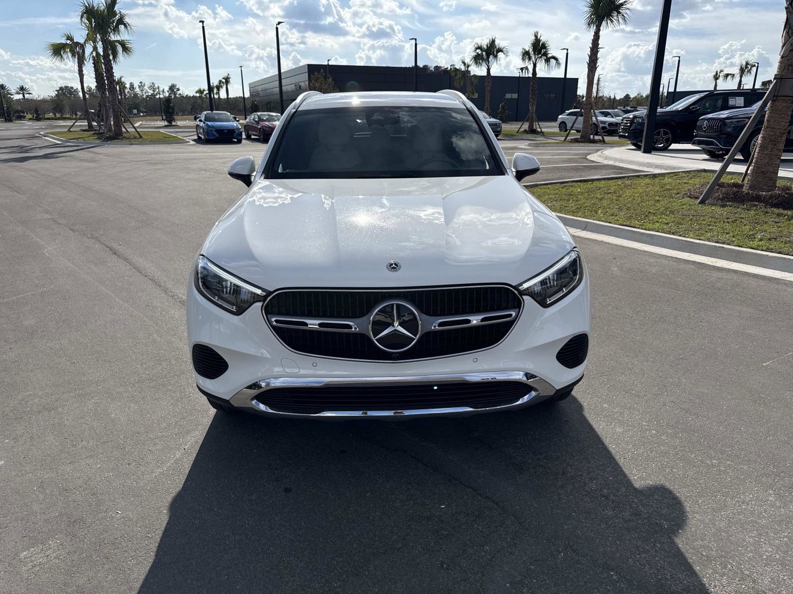 Used 2025 Mercedes-Benz GLC 300 image 8