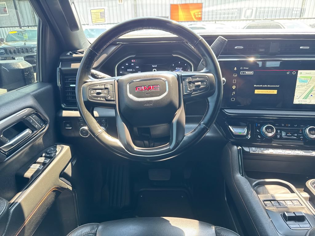 Used 2025 GMC Sierra 2500 AT4 w/ AT4 Premium Plus Package AWD/4WD image 13
