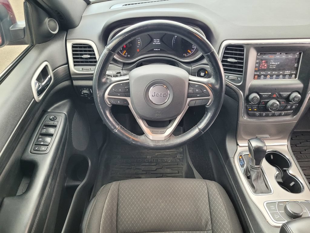 Used 2021 Jeep Grand Cherokee Laredo AWD/4WD image 11