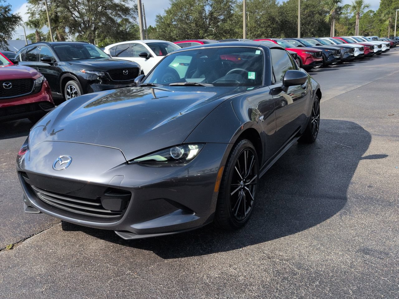 Used 2025 MAZDA MX-5 Miata RF Grand Touring RWD image 8