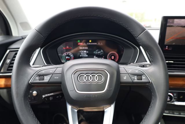 Used 2022 Audi Q5 2.0T Prestige w/ Prestige Package image 17