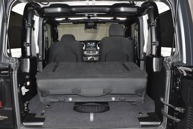 Used 2020 Jeep Wrangler Sport S image 28