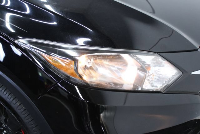 Used 2017 Honda HR-V LX image 24