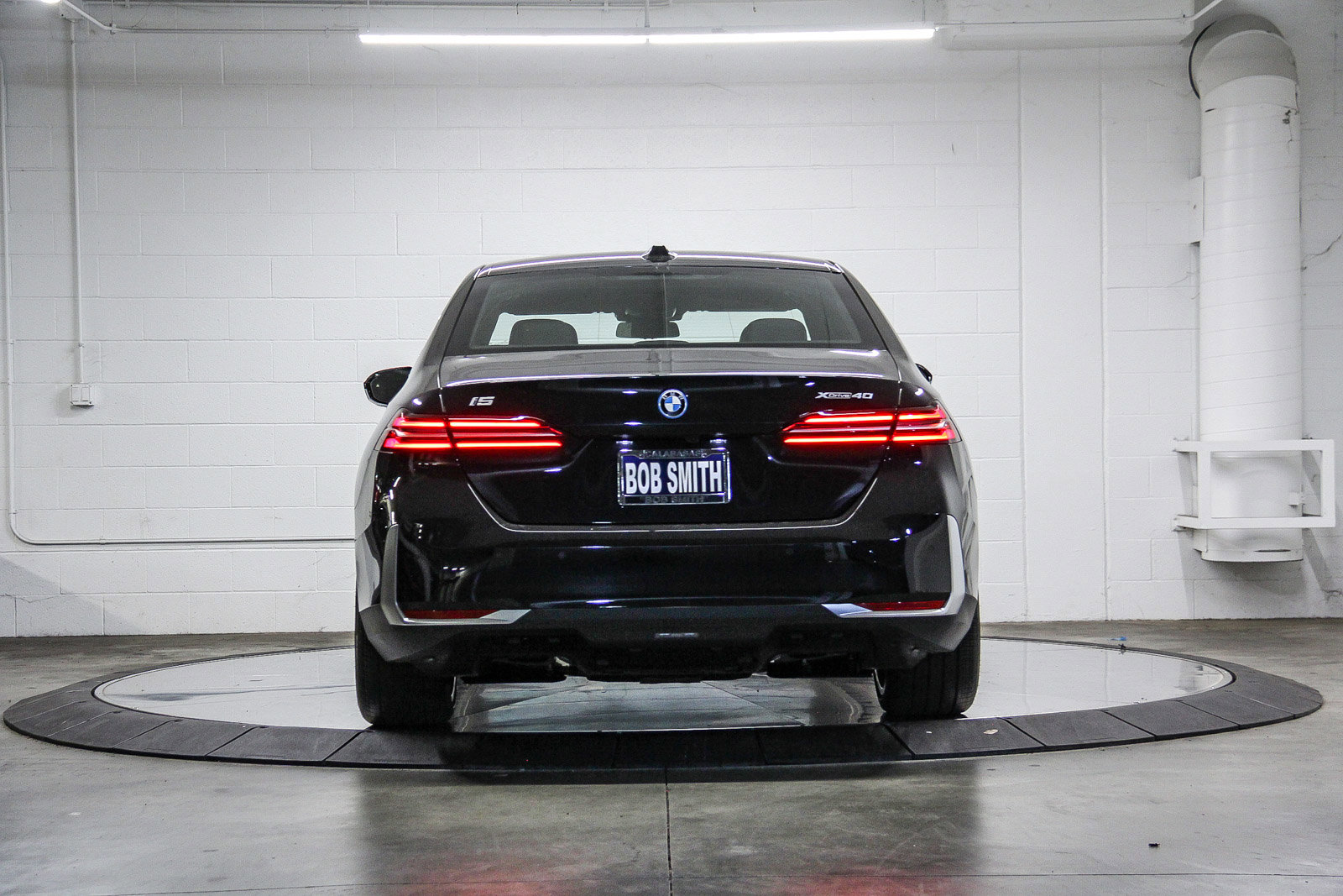 New 2026 BMW i5 eDrive40 w/ Convenience Package image 5
