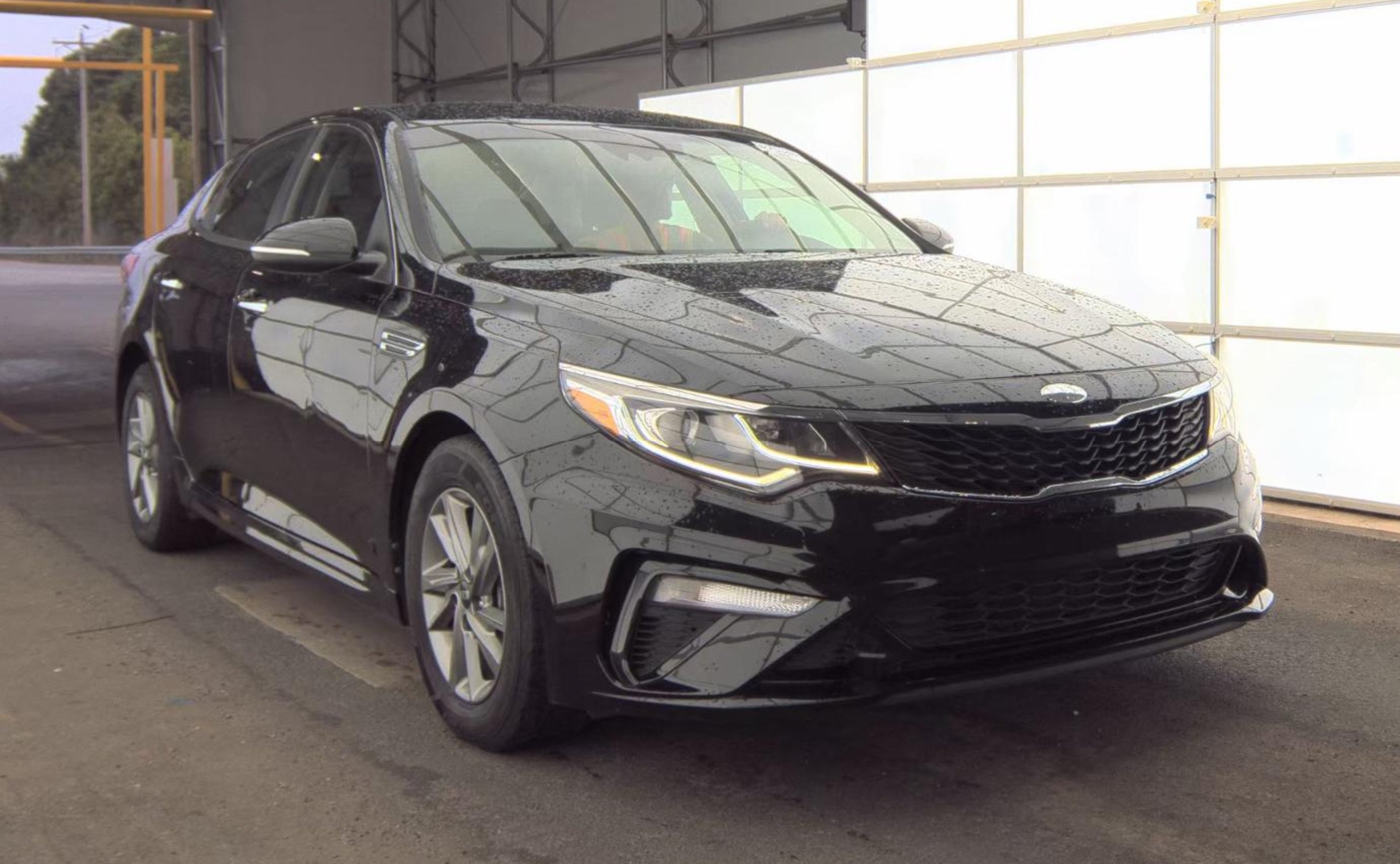 Used 2019 Kia Optima LX FWD image 3
