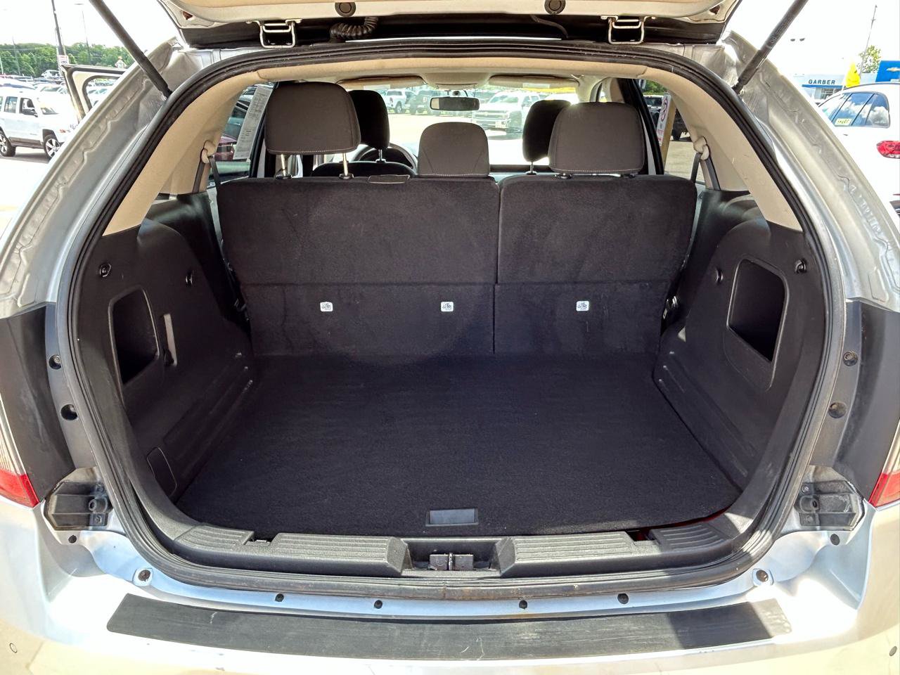 Used 2012 Ford Edge SE FWD image 17