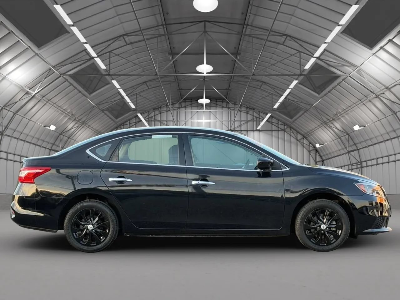 Used 2018 Nissan Sentra SV FWD image 8