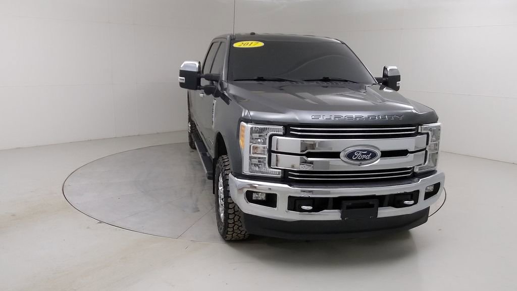 Used 2017 Ford F350 Lariat w/ Chrome Package image 10