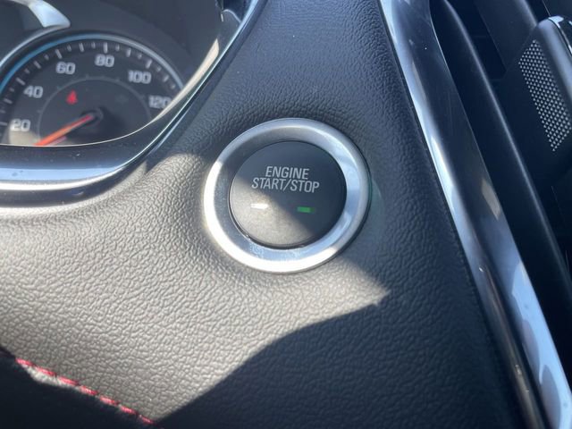 Used 2023 Chevrolet Traverse RS image 17