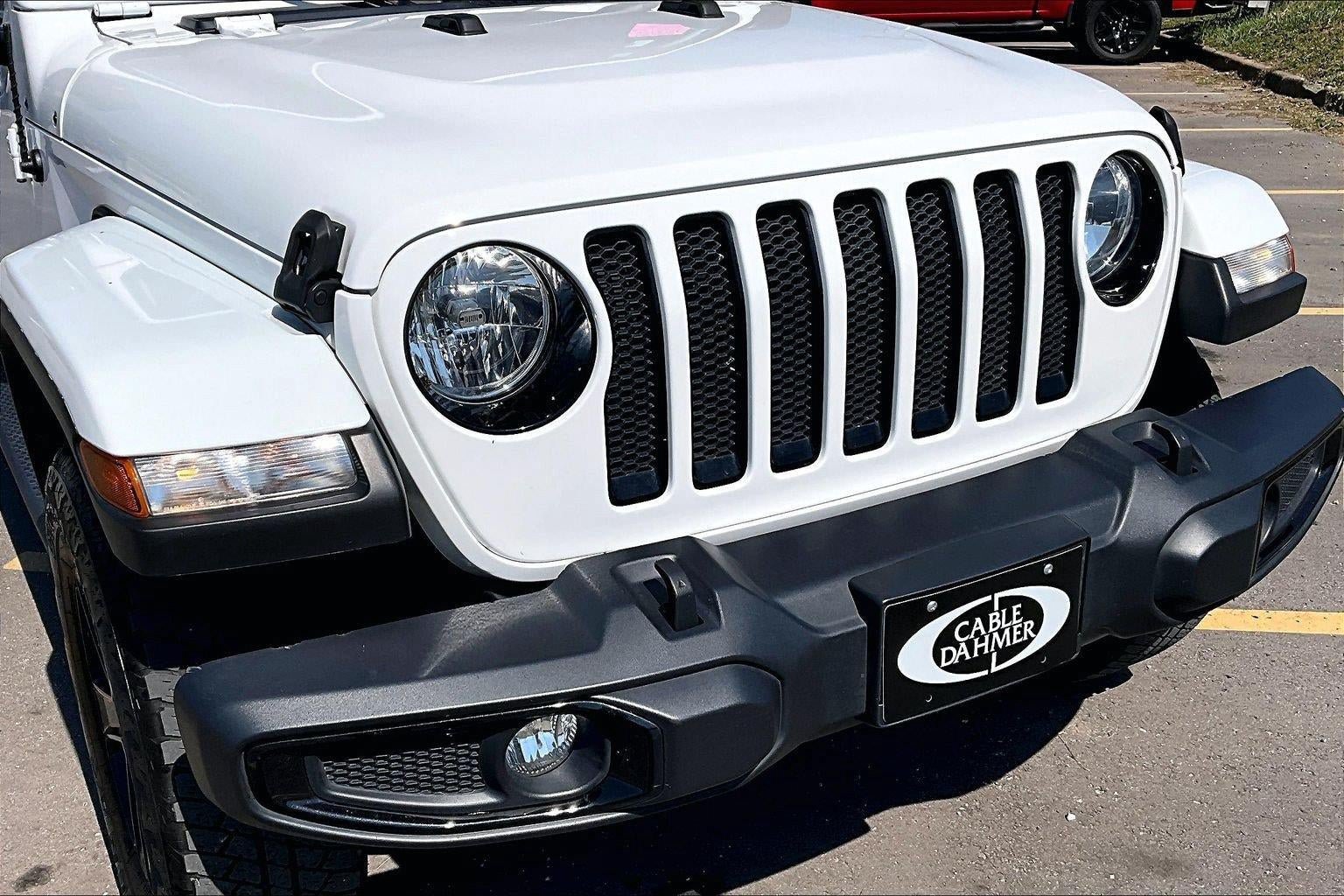 Used 2021 Jeep Wrangler Unlimited Sahara AWD/4WD image 28