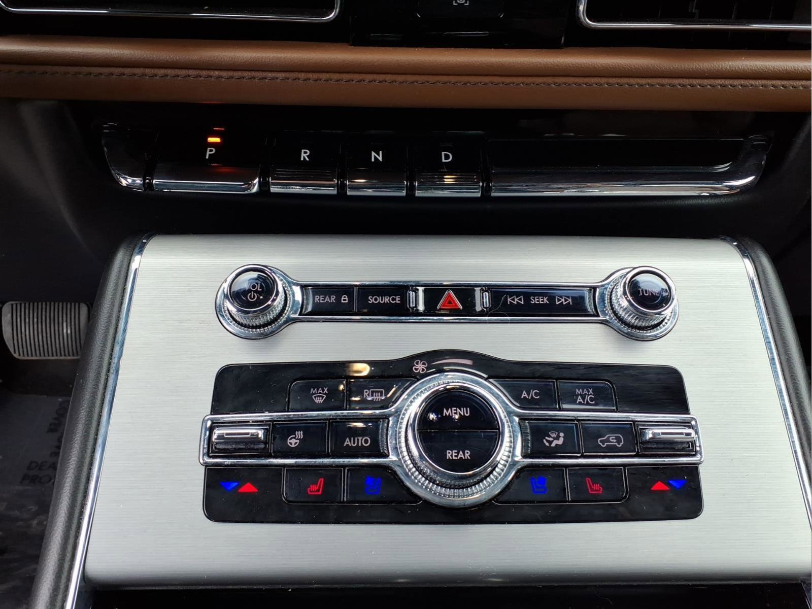 Certified 2023 Lincoln Aviator Reserve w/ Equipment Group 201A image 9