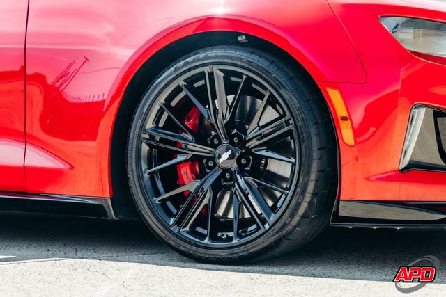 Used 2018 Chevrolet Camaro ZL1 RWD image 41