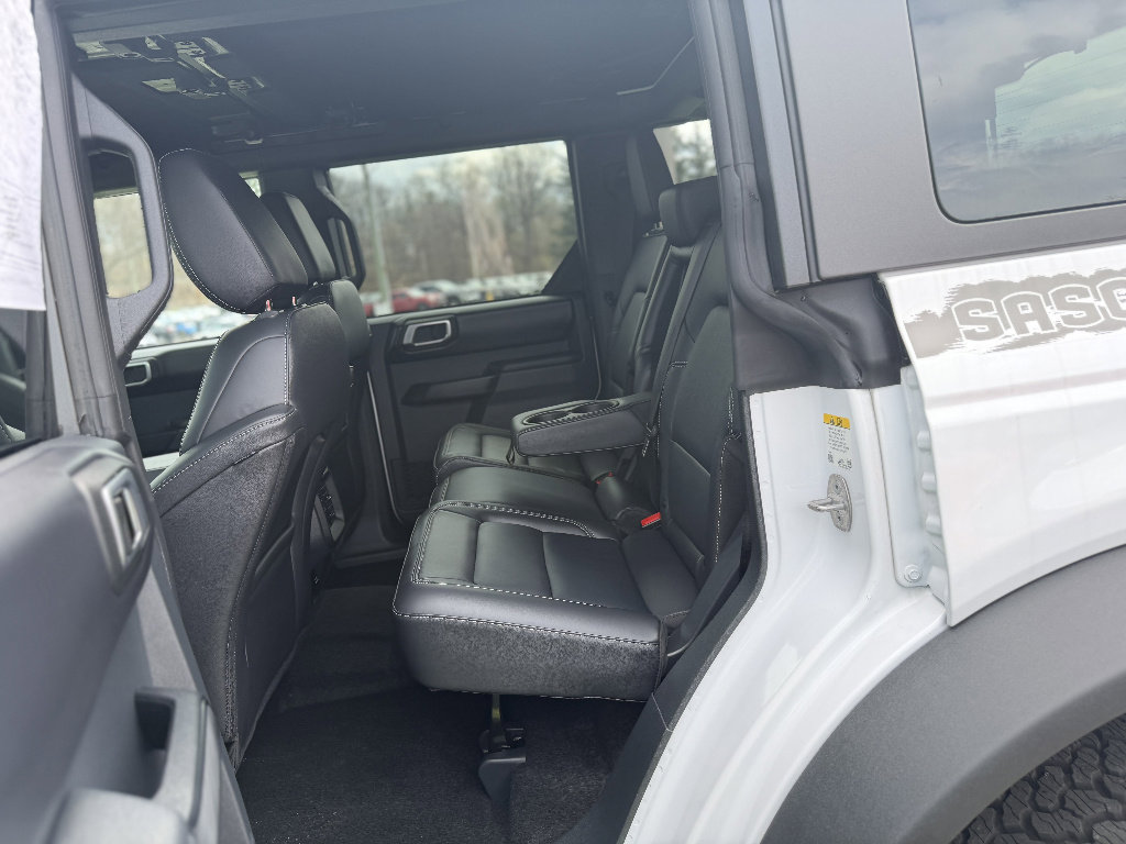 Used 2025 Ford Bronco Outer Banks w/ Sasquatch Package AWD/4WD image 11
