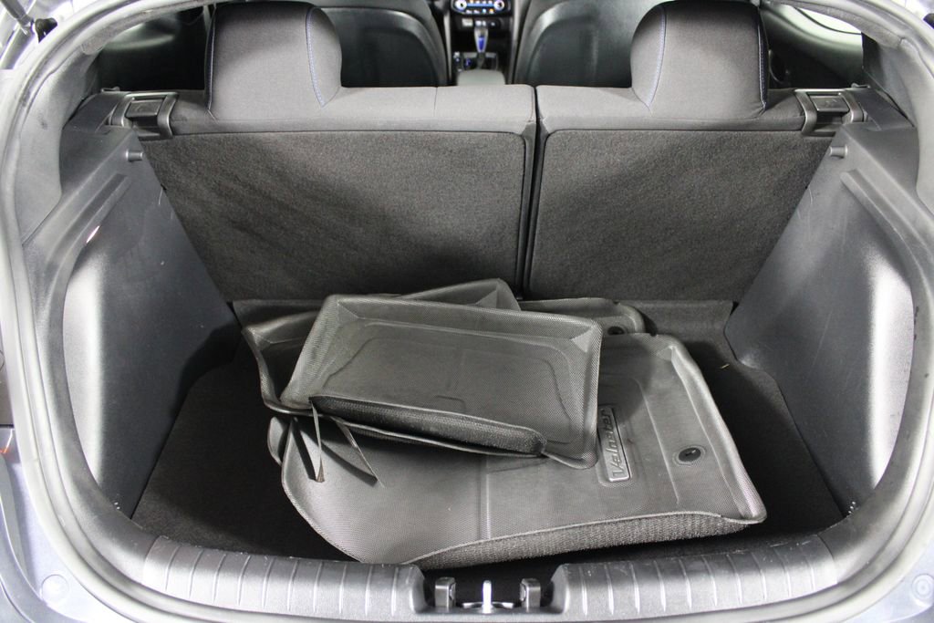 Used 2019 Hyundai Veloster 2.0 image 15