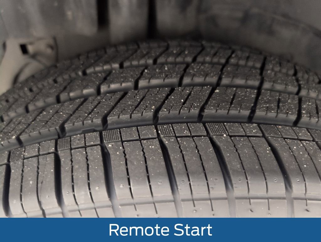 Used 2016 Ford Explorer XLT w/ Equipment Group 201A image 21