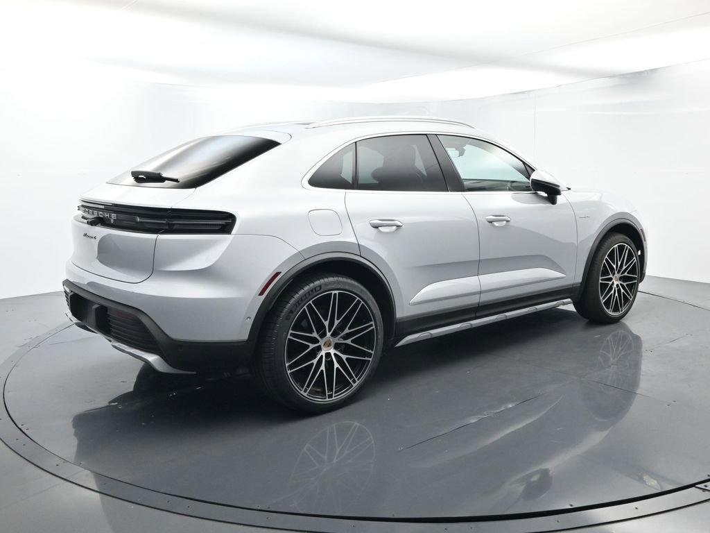 Certified 2024 Porsche Macan 4 Electric image 15