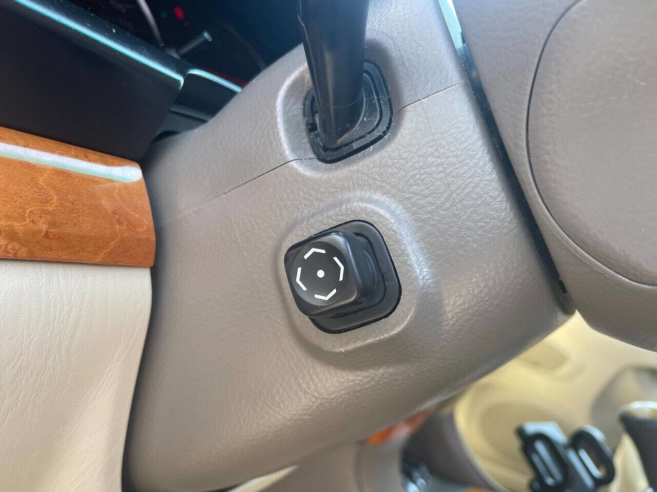 Used 2003 Lexus GX 470 image 24