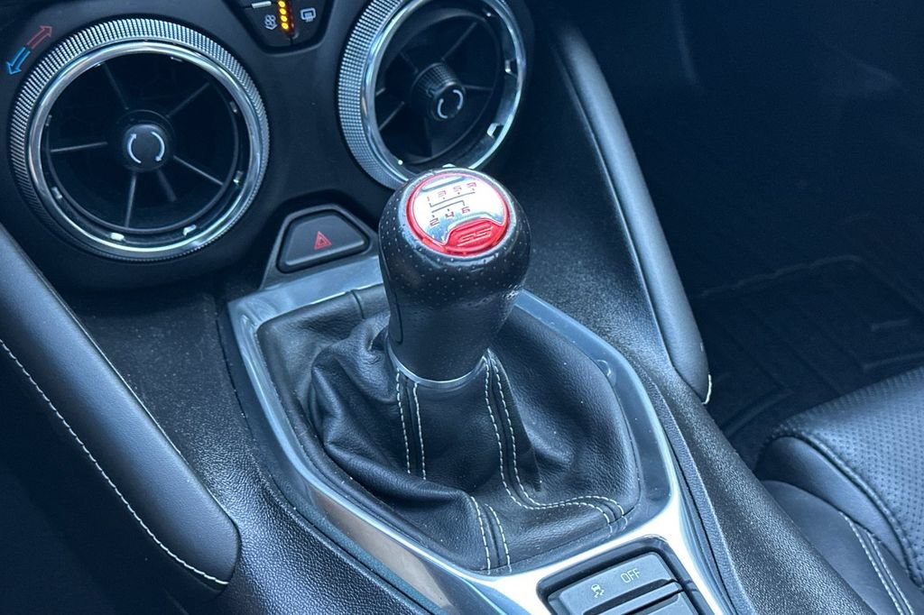 Used 2016 Chevrolet Camaro SS RWD image 19