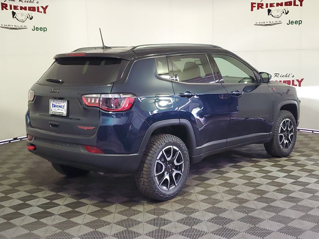 New 2026 Jeep Compass Trailhawk AWD/4WD image 3