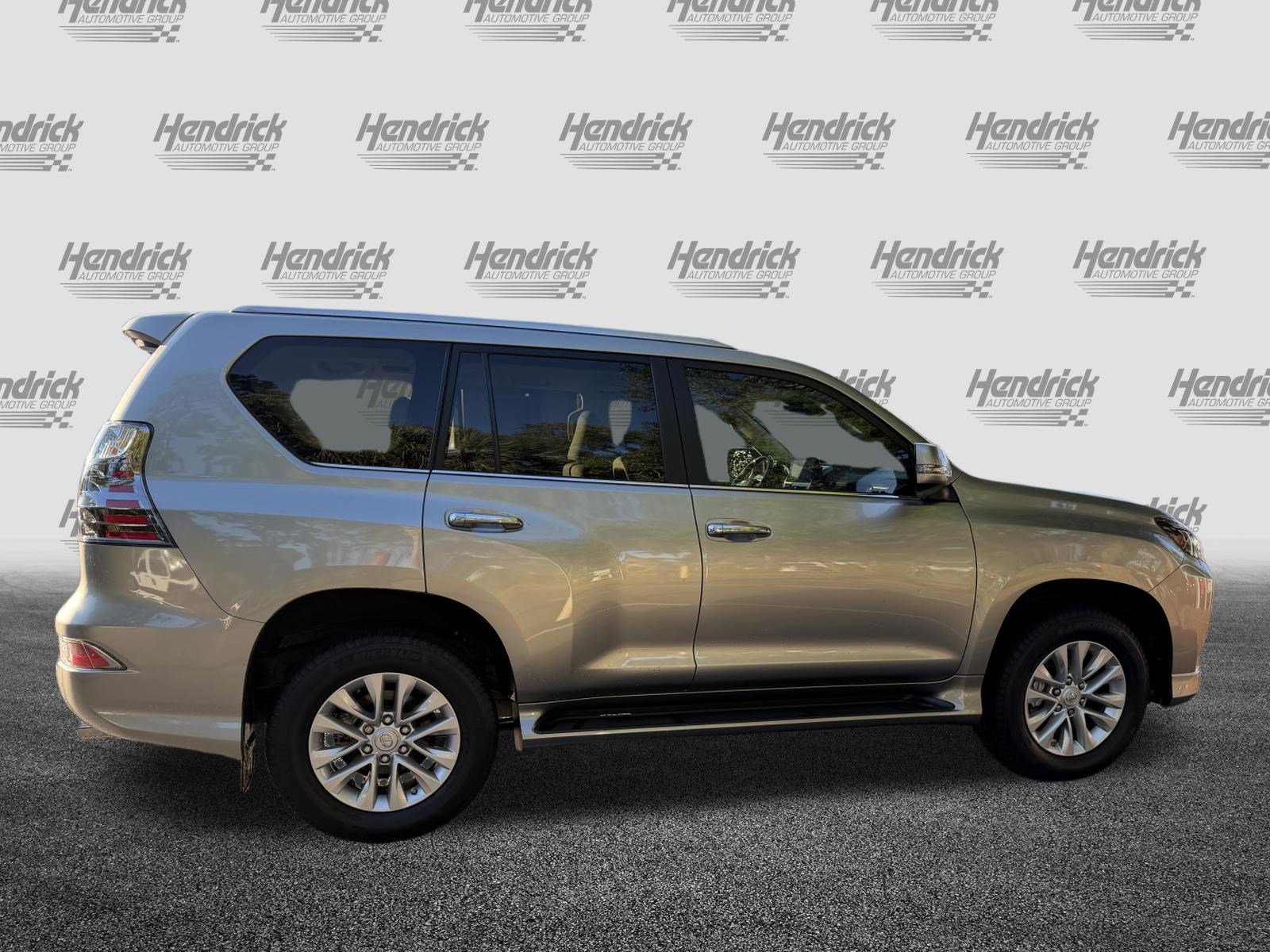 Used 2022 Lexus GX 460 Premium w/ Premium Plus Package AWD/4WD image 10