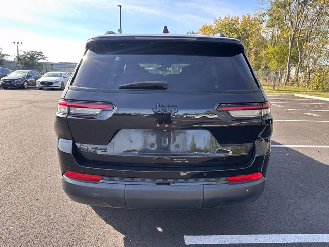 Used 2021 Jeep Grand Cherokee L Laredo AWD/4WD image 5