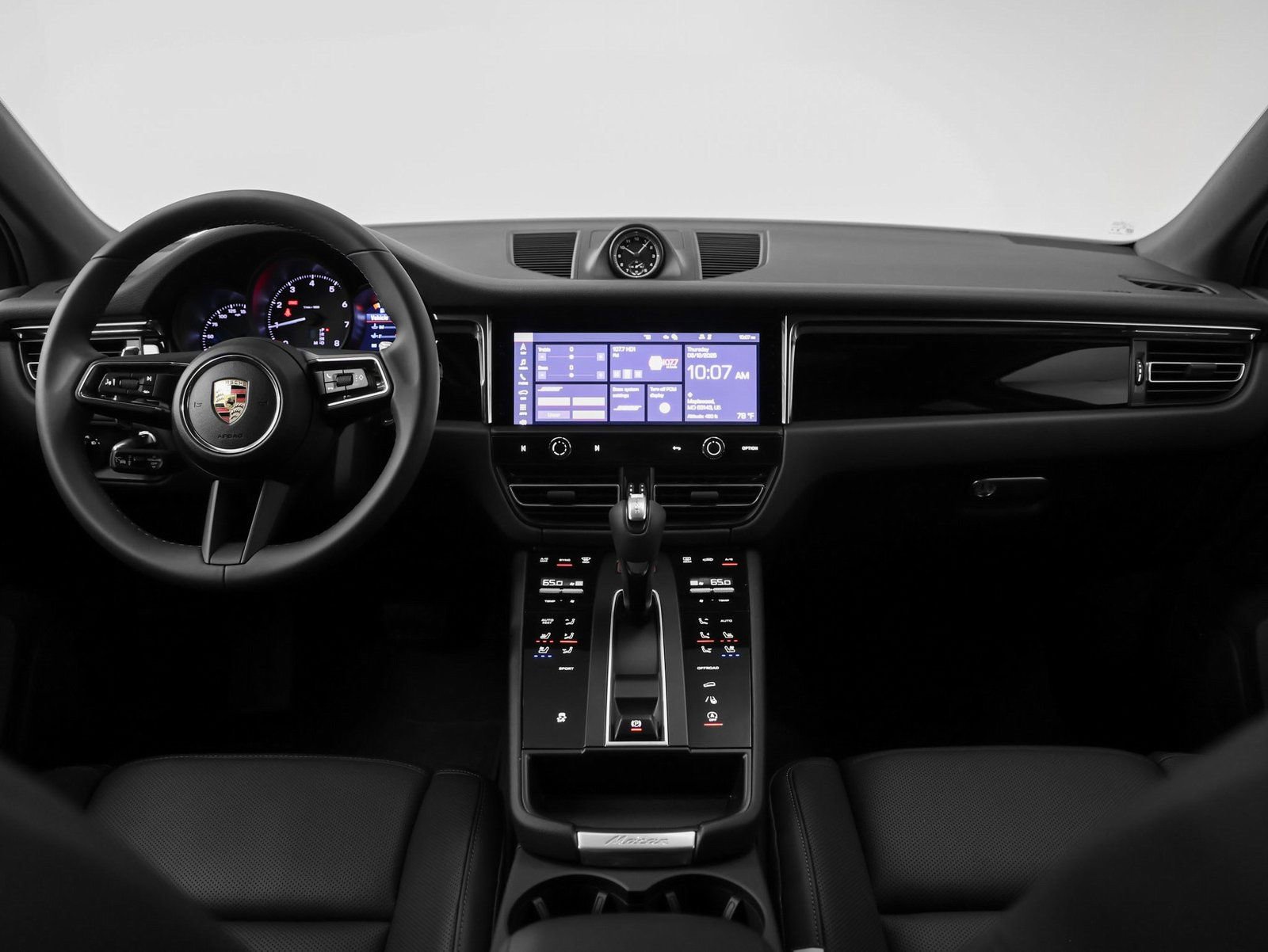 Certified 2025 Porsche Macan image 26