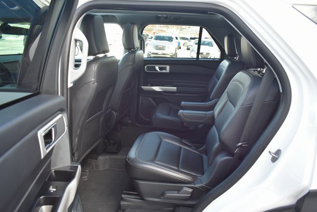 Used 2023 Ford Explorer XLT w/ Equipment Group 202A image 33