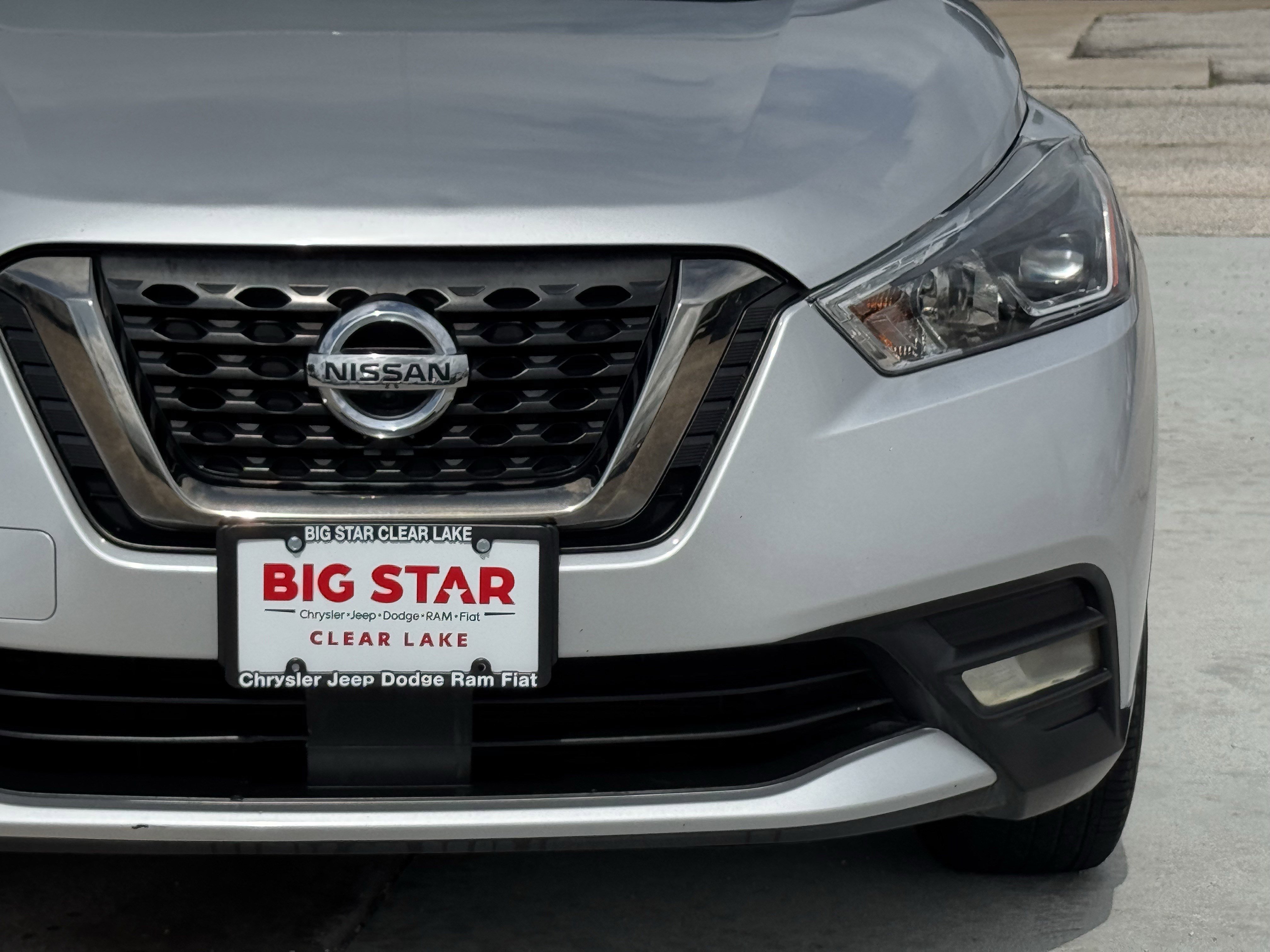 Used 2020 Nissan Kicks SR image 5