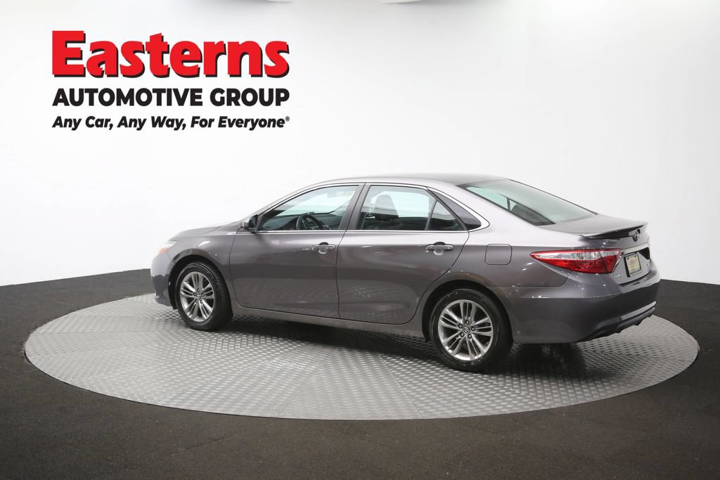 Used 2016 Toyota Camry SE FWD image 62