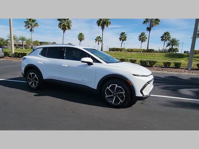 New 2026 Chevrolet Equinox EV LT image 28