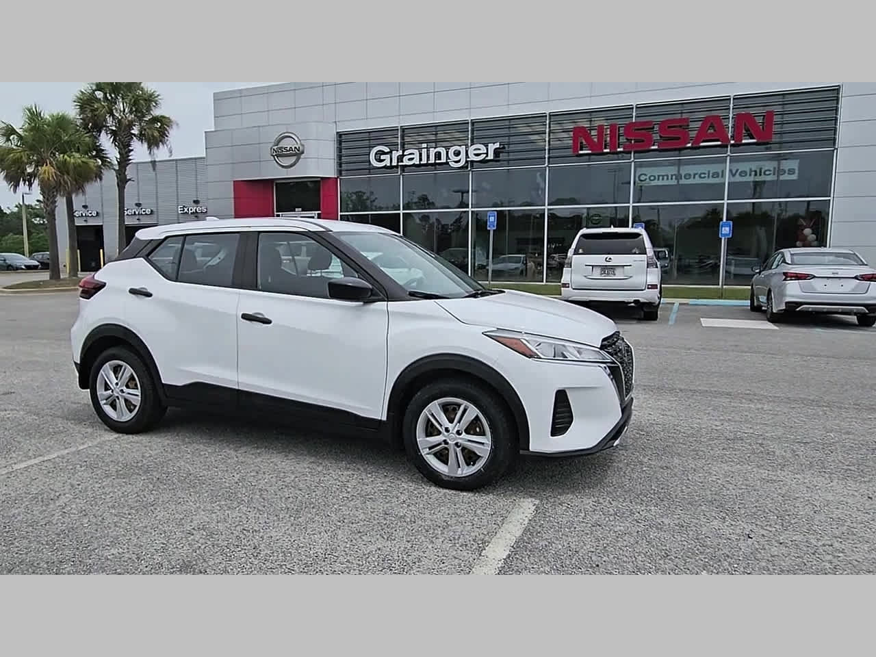 Used 2021 Nissan Kicks S FWD image 38