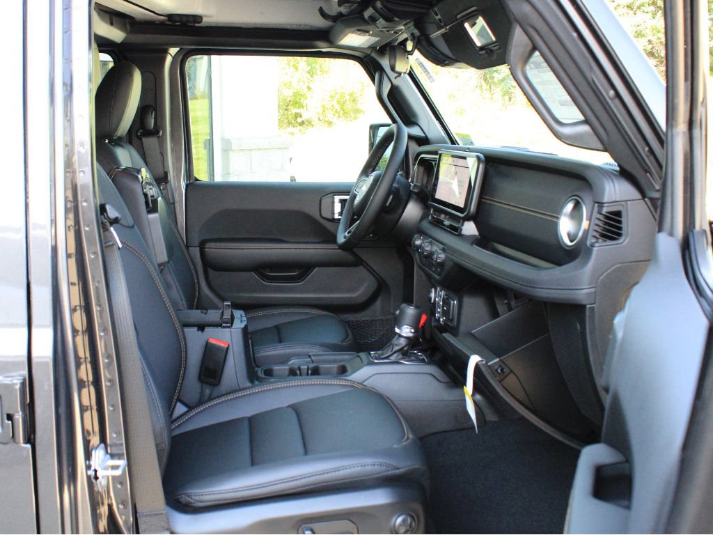 New 2026 Jeep Gladiator Mojave AWD/4WD image 25