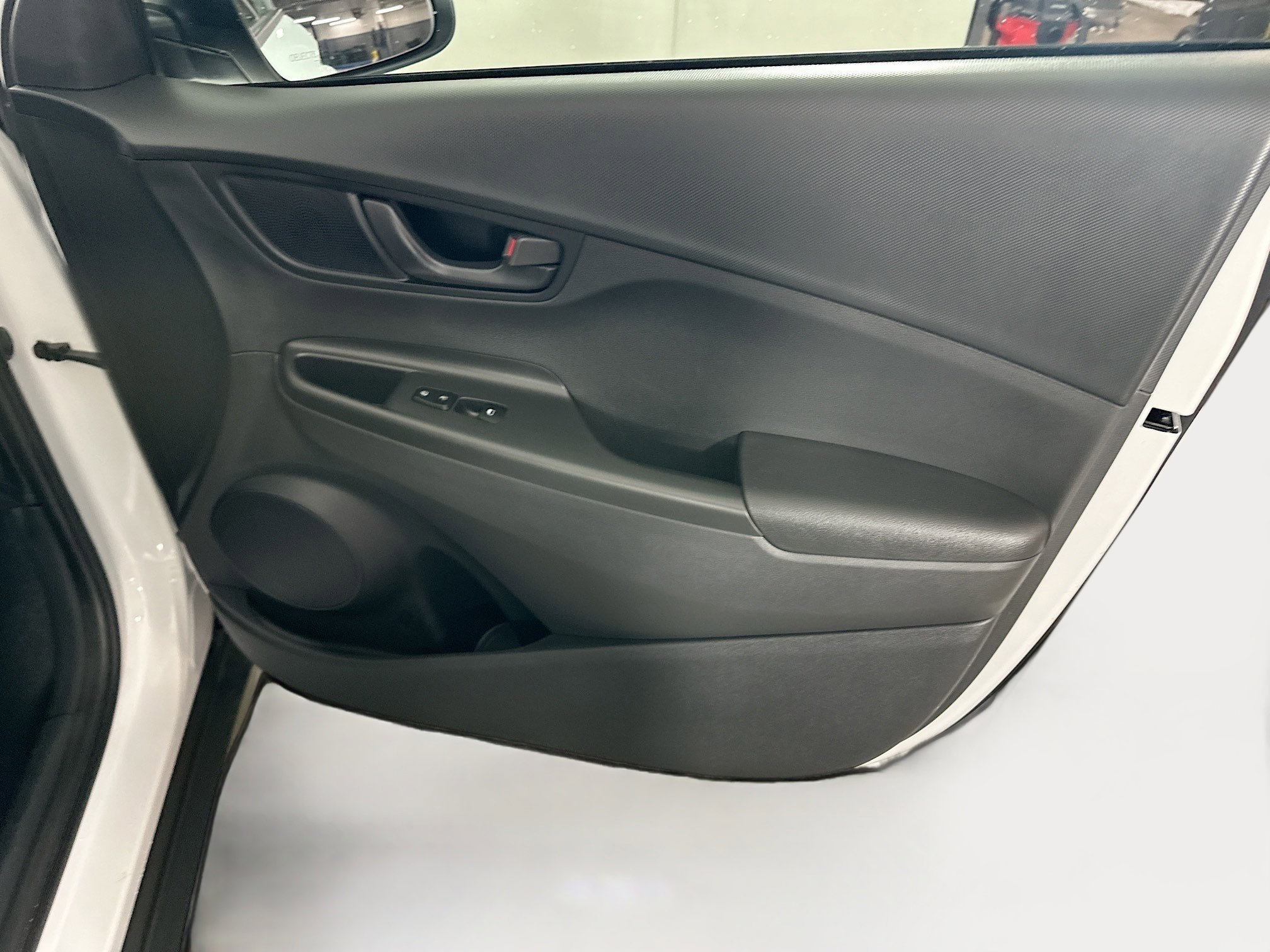 Used 2022 Hyundai Kona SEL image 30