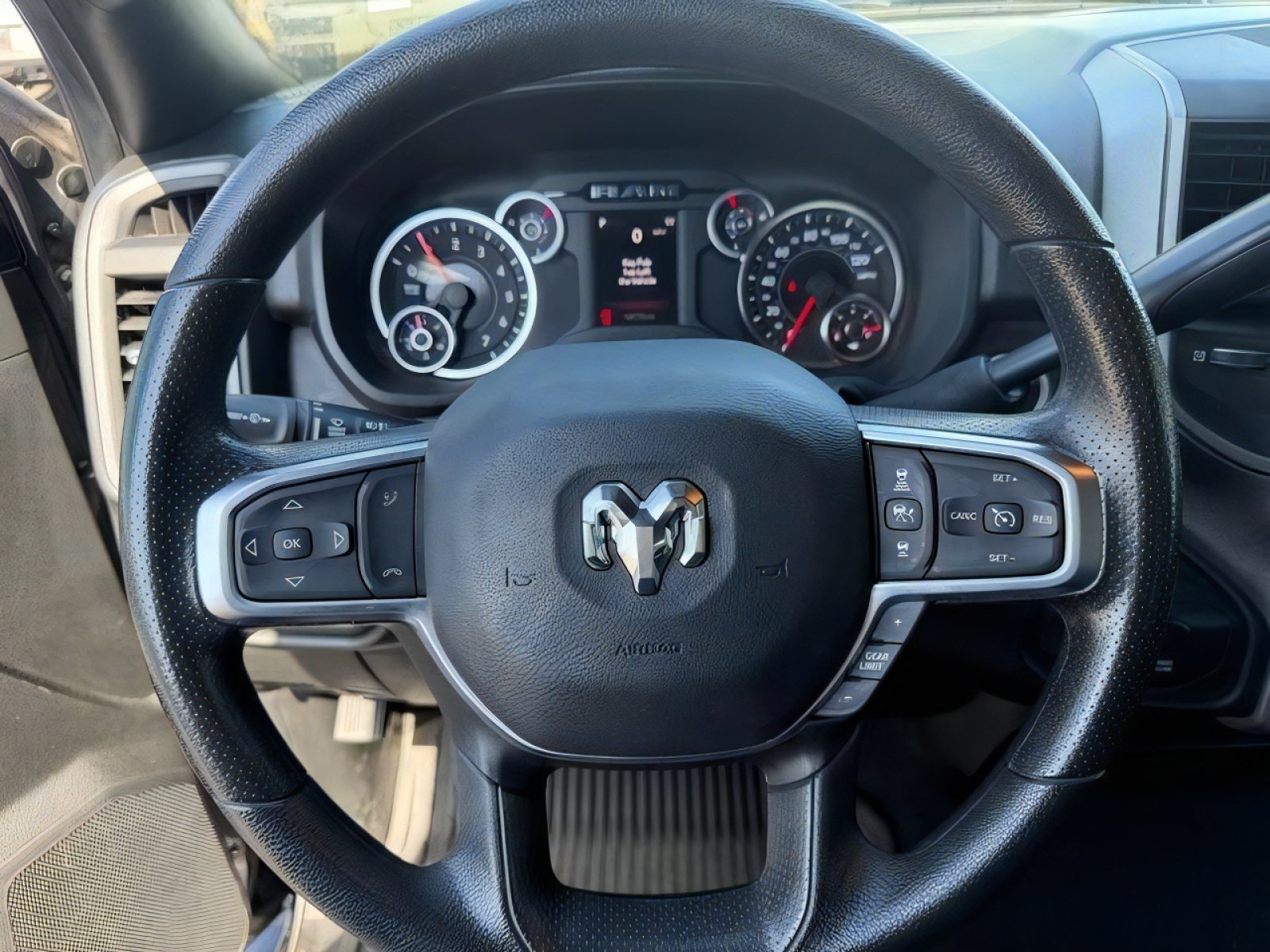 Certified 2025 RAM 2500 Tradesman AWD/4WD image 19