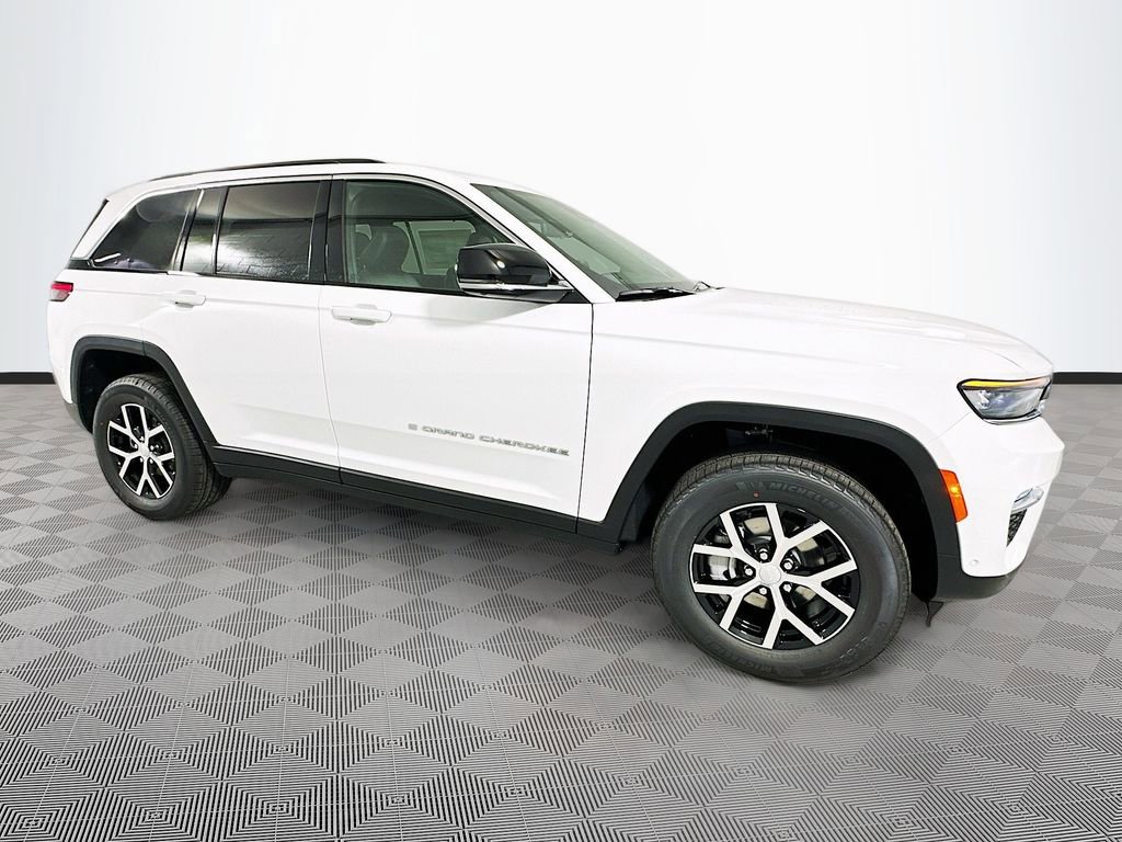 New 2025 Jeep Grand Cherokee Limited w/ Luxury Tech Group II AWD/4WD image 3