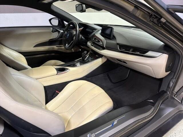 Used 2015 BMW i8 AWD/4WD image 32